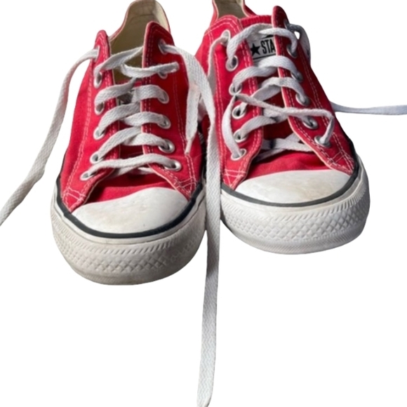 Converse Red Canvas Sneakers Runners Trendy Shoe Women's 8 - Picture 2 of 7